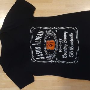 Jason Aldean concert held 10-1-17, Las Vegas, NV, Memory of 58 shooting victims